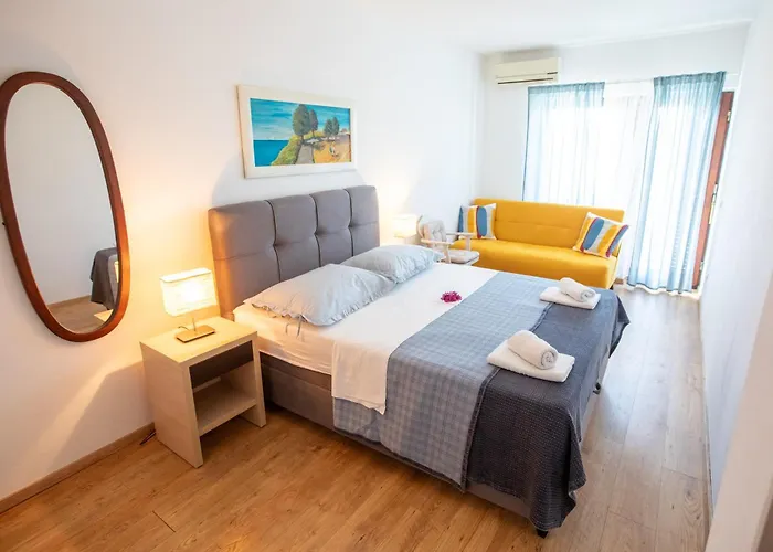 Gloria Apartman Podstrana